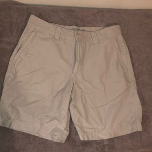 Never worn Columbia shorts.